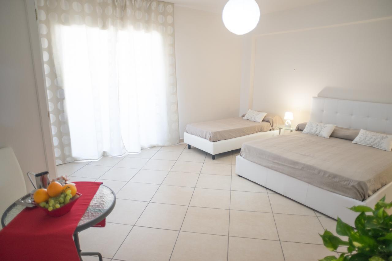 Riva Del Sol Bed and Breakfast Santa Teresa Di Riva Εξωτερικό φωτογραφία