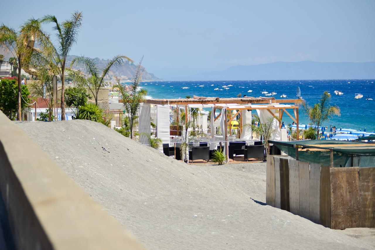 Riva Del Sol Bed and Breakfast Santa Teresa Di Riva Εξωτερικό φωτογραφία
