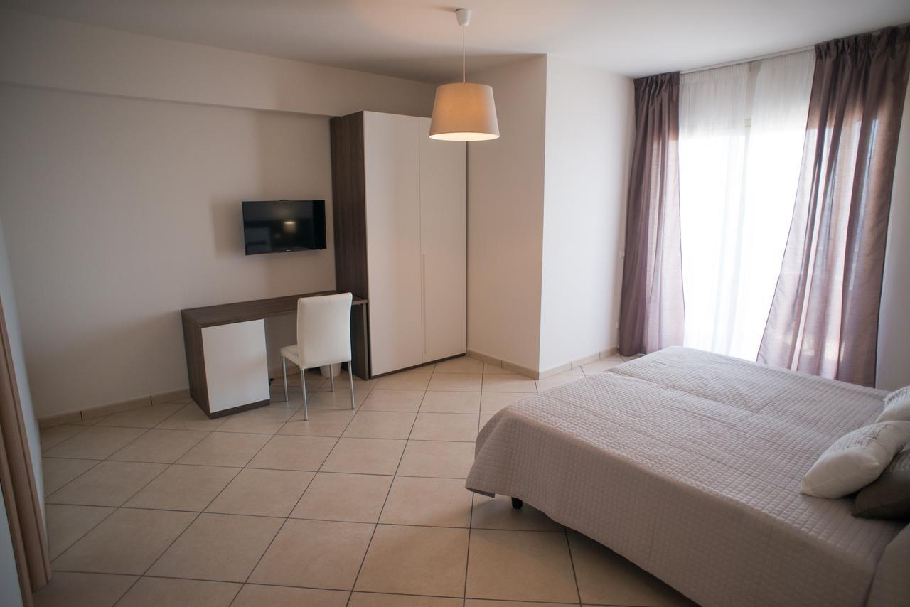 Riva Del Sol Bed and Breakfast Santa Teresa Di Riva Εξωτερικό φωτογραφία